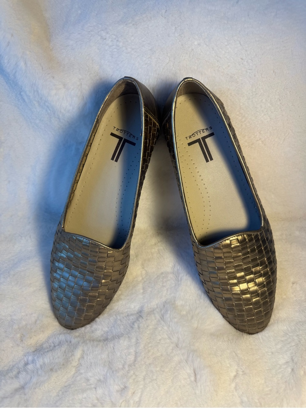 Trotters Metallic Woven Ballet Flats - Bronze Size 9 - Picture 9 of 9